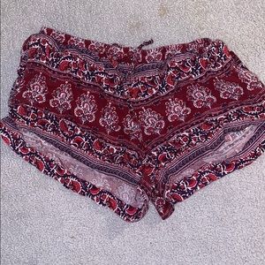 AMERICAN EAGLE//paisley shorts